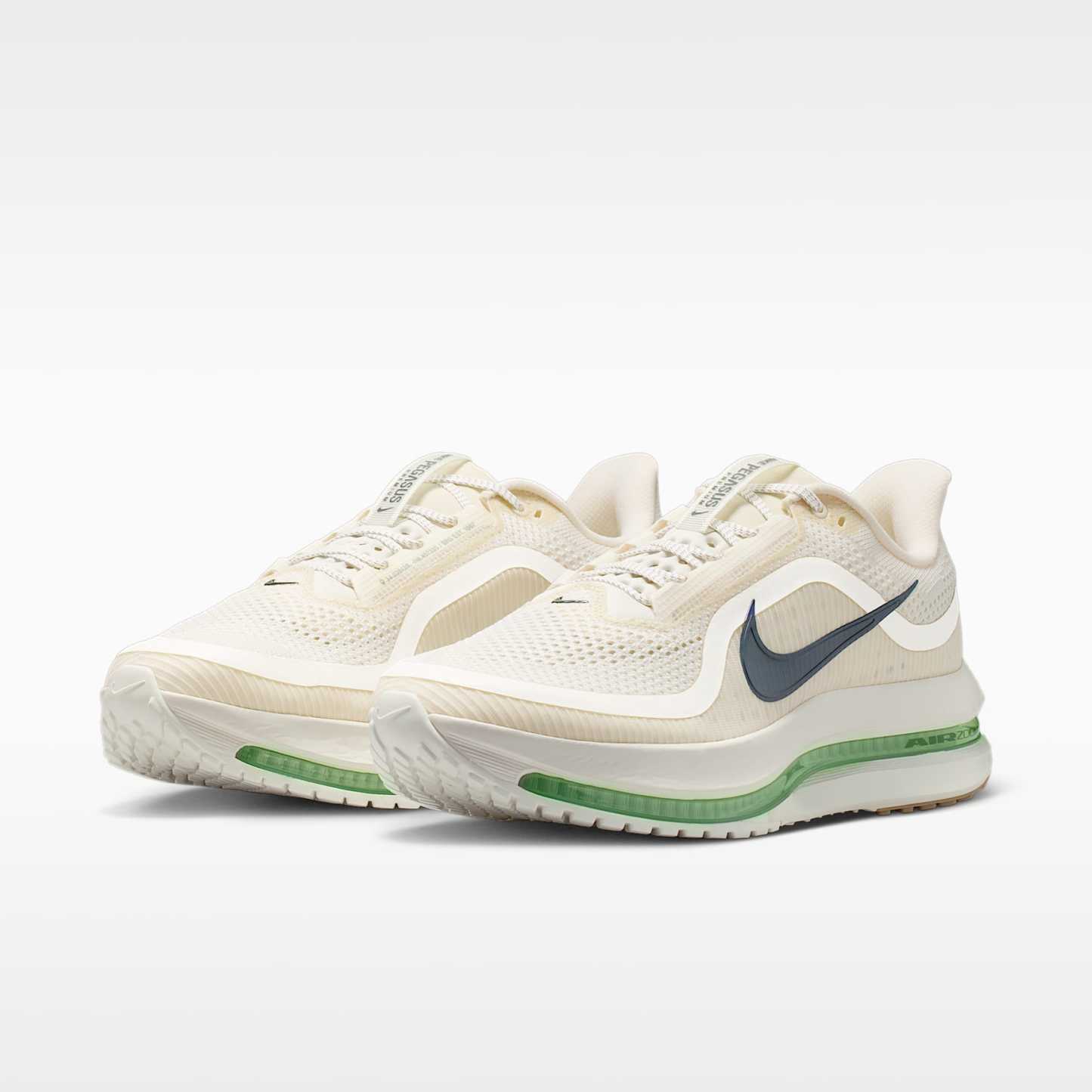 Nike Pegasus Premium Straßenlaufschuh (Herren) – Pale Ivory/Jade Horizon/Spruce Aura/Black Spruce