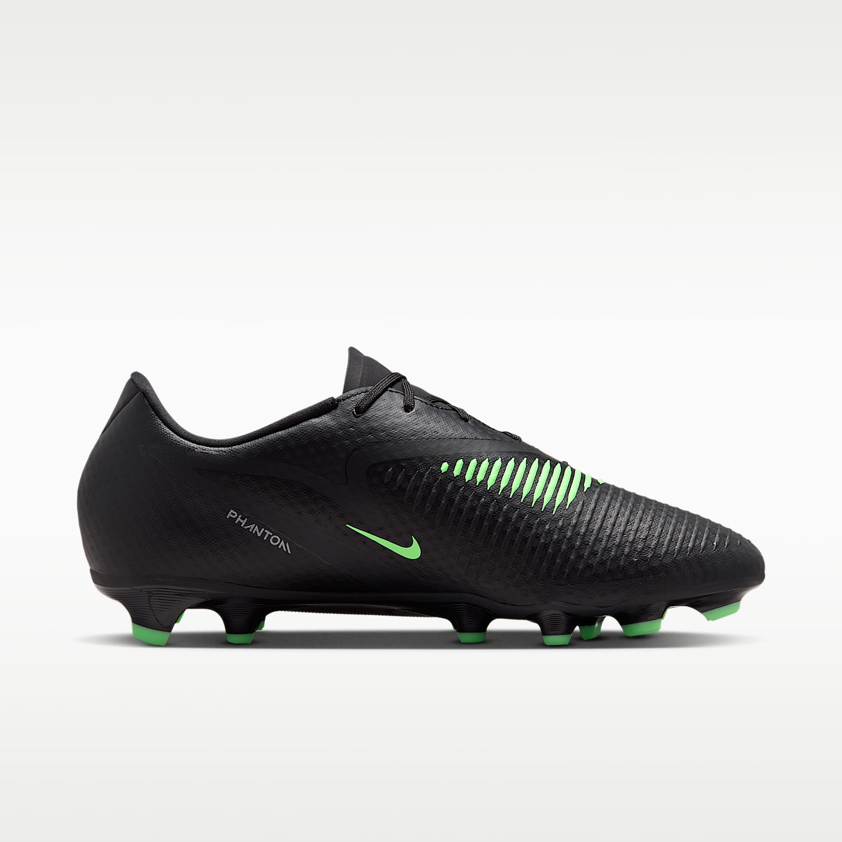 Nike Phantom 6 Low Academy Fußballschuh für verschiedene Böden – Schwarz/Schwarz/Illusion Green