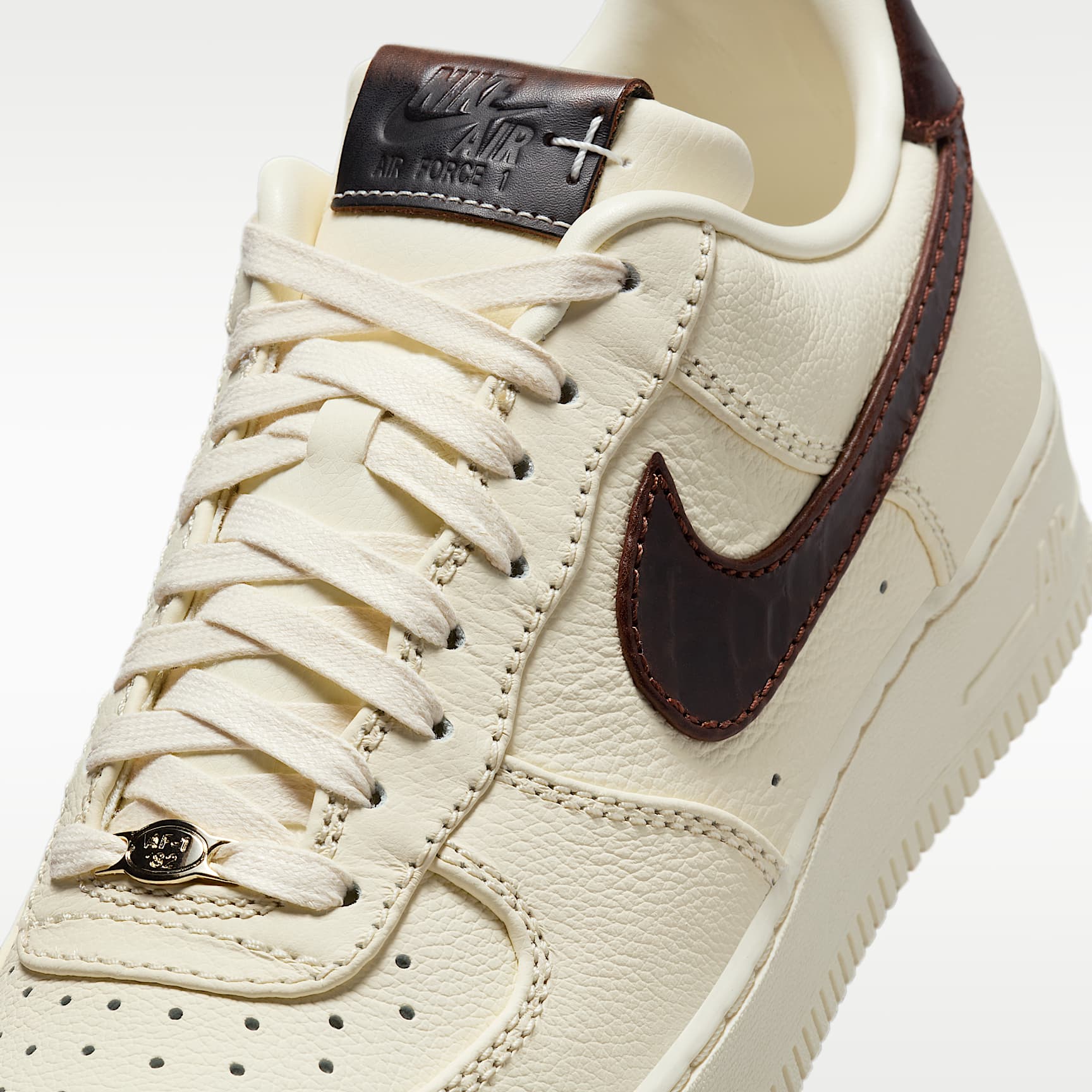 Nike Air Force 1 '07 Herrenschuh – Soft Pearl/Weiß/Ghost