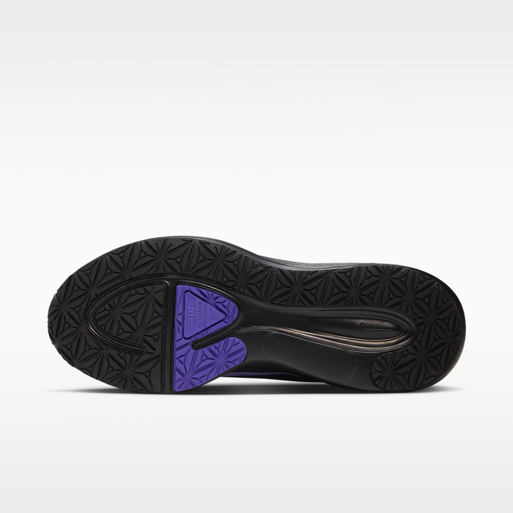 Nike Revolution 8 Utility Straßenlaufschuh (Damen) – Schwarz/Persian Violet/Gridiron/Purple Pulse