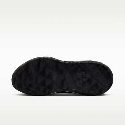 Nike Bella 7 Workout-Schuh (Damen) – Schwarz/Schwarz/Weiß