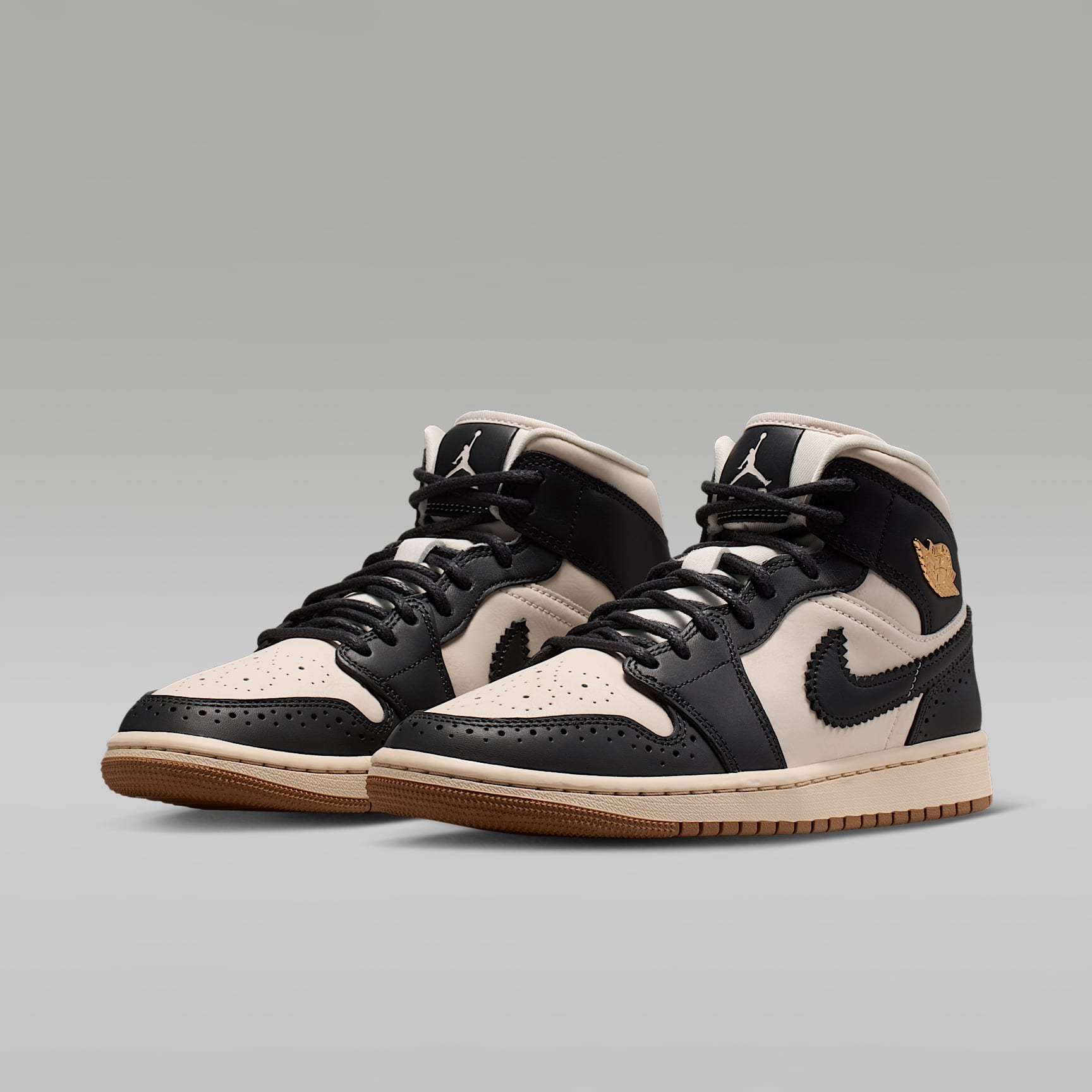 Air Jordan 1 Mid SE Schuh (Damen) – Off Noir/Chalk/Pearl White/Chalk