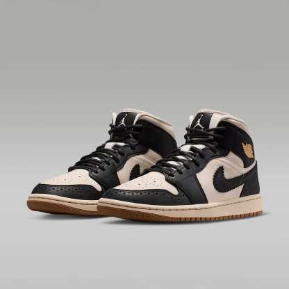 Air Jordan 1 Mid SE Schuh (Damen) – Off Noir/Chalk/Pearl White/Chalk