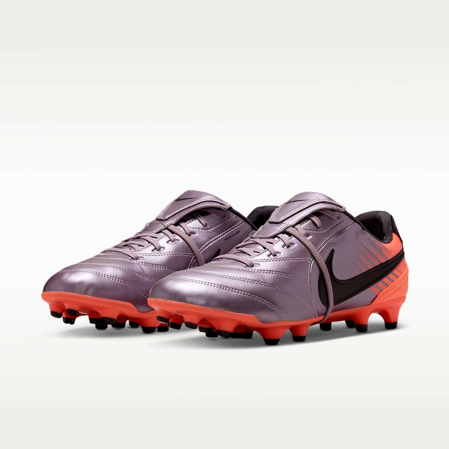 Nike Tiempo Ligera Pro Low-Top-Fußballschuh für normalen Rasen – Bleached Lilac/Total Orange/Schwarz