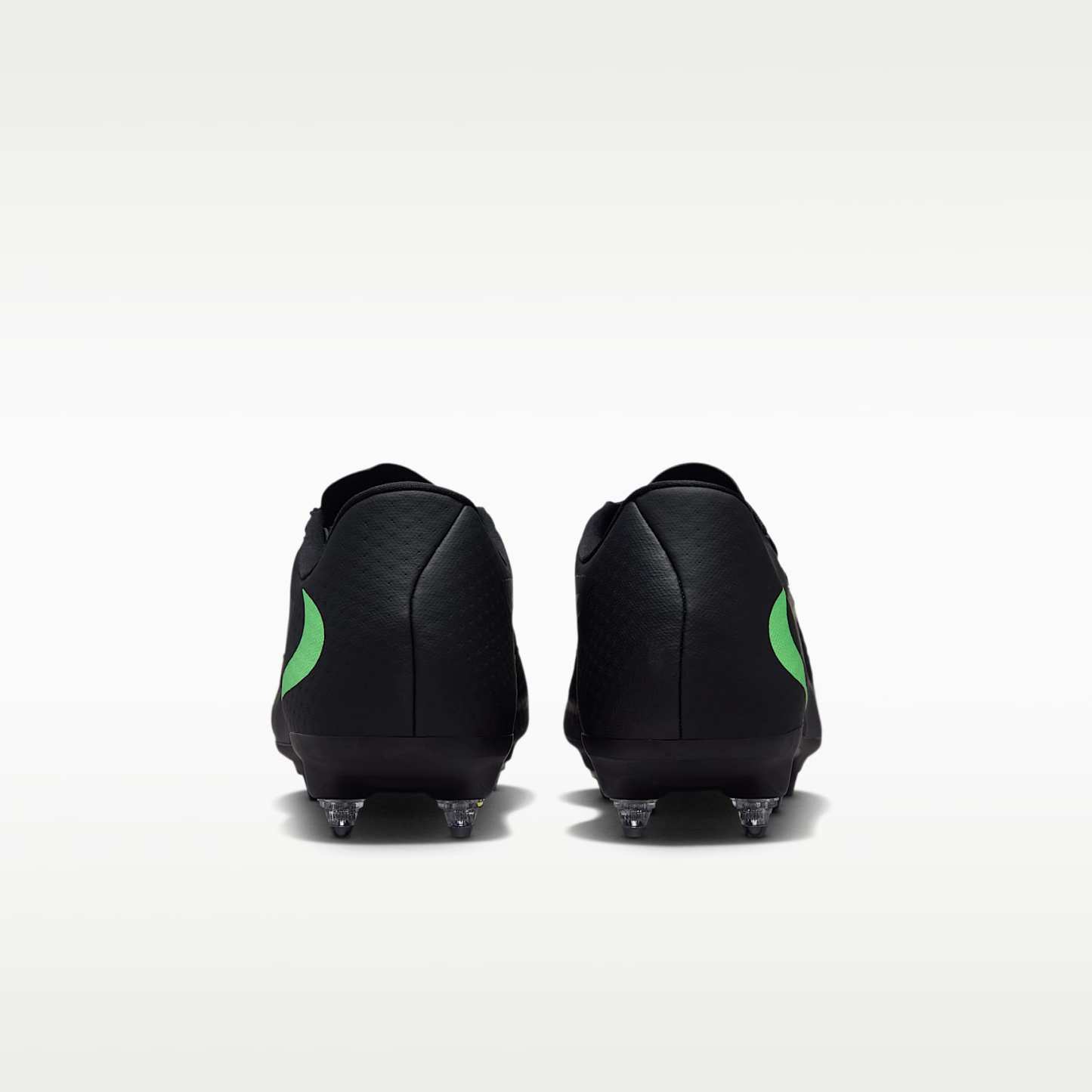 Nike Phantom 6 Low Academy Fußballschuh für weichen Rasen – Schwarz/Schwarz/Illusion Green