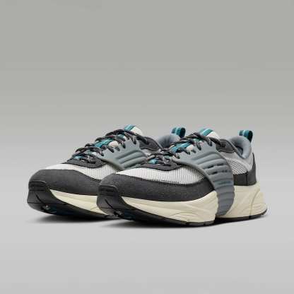 Jordan Trunner O/S Schuhe (Herren) – Photon Dust/Anthracite/Cool Grey/Ash Green