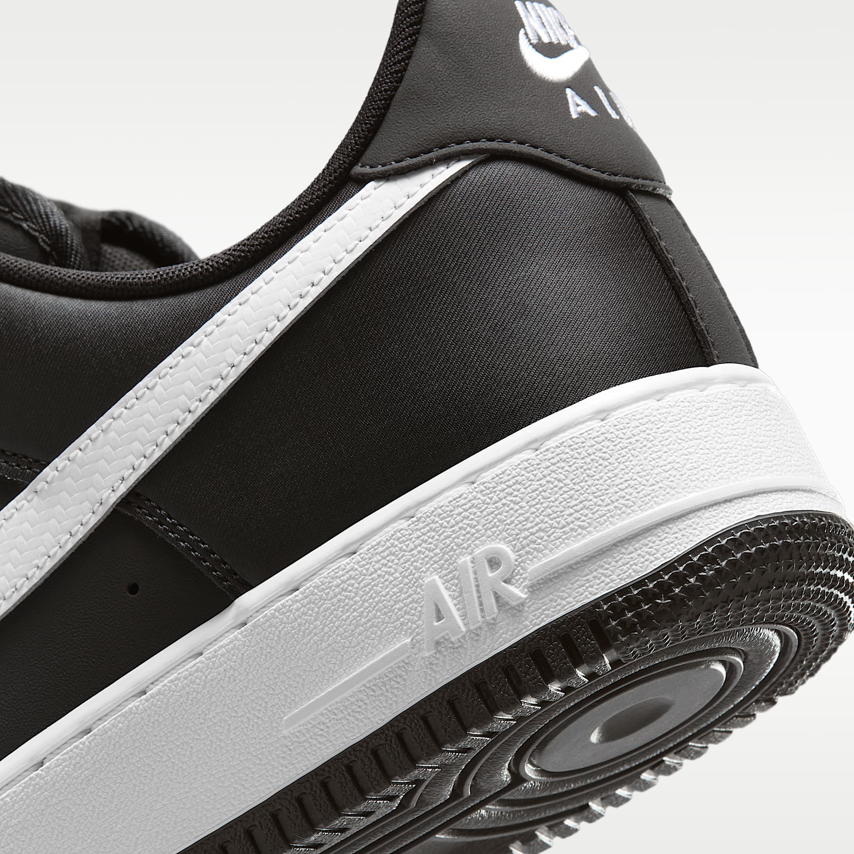 Air Force 1 '07 Herrenschuh – Schwarz/Schwarz/Weiß