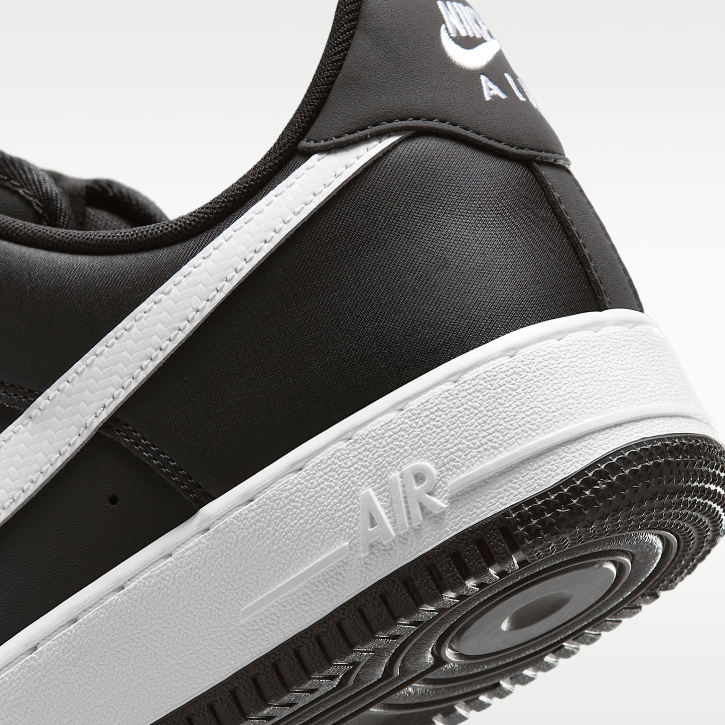 Air Force 1 '07 Herrenschuh – Schwarz/Schwarz/Weiß