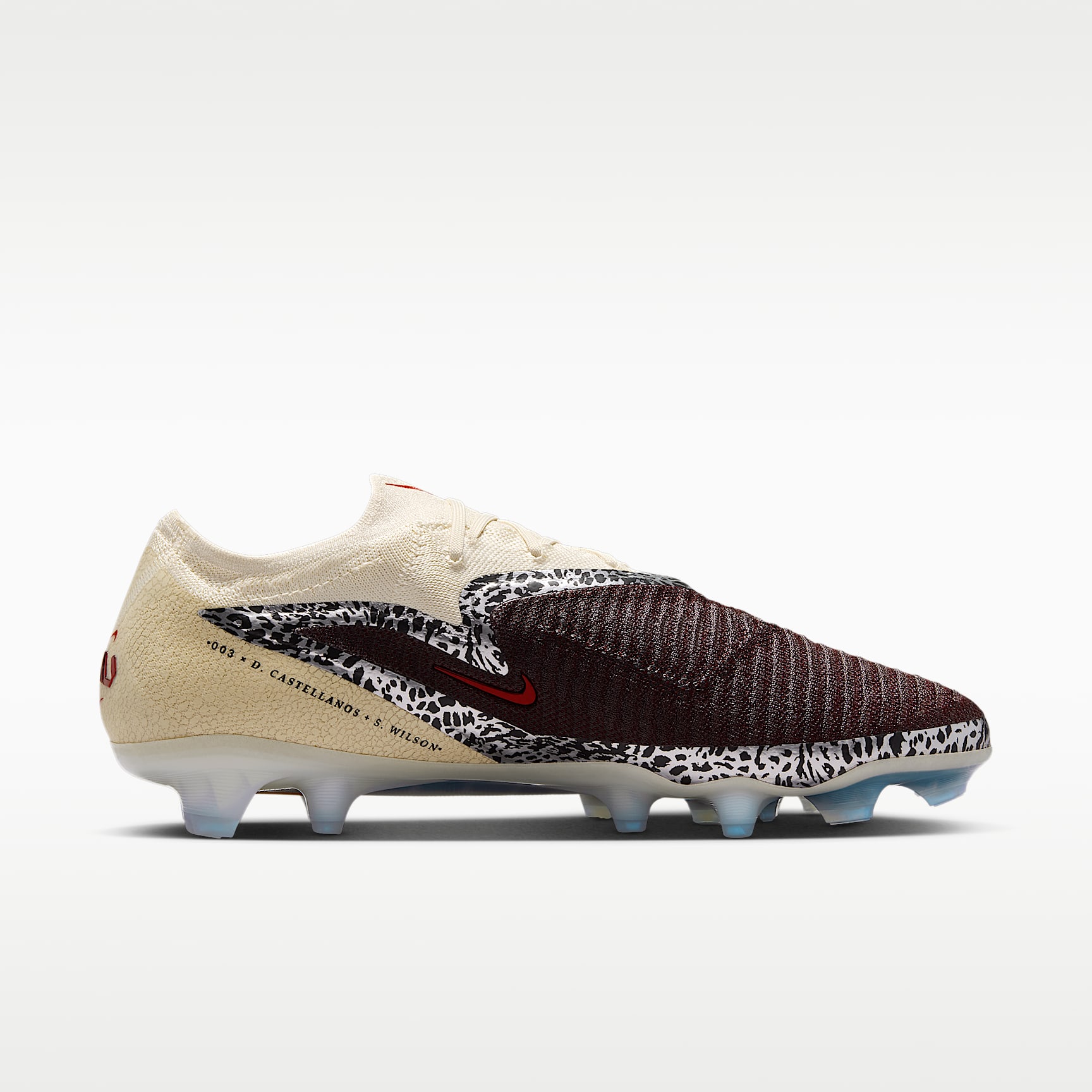 Nike United Phantom 6 Low Elite Fußballschuh für normalen Rasen – Burgundy Crush/Fossil/University Red