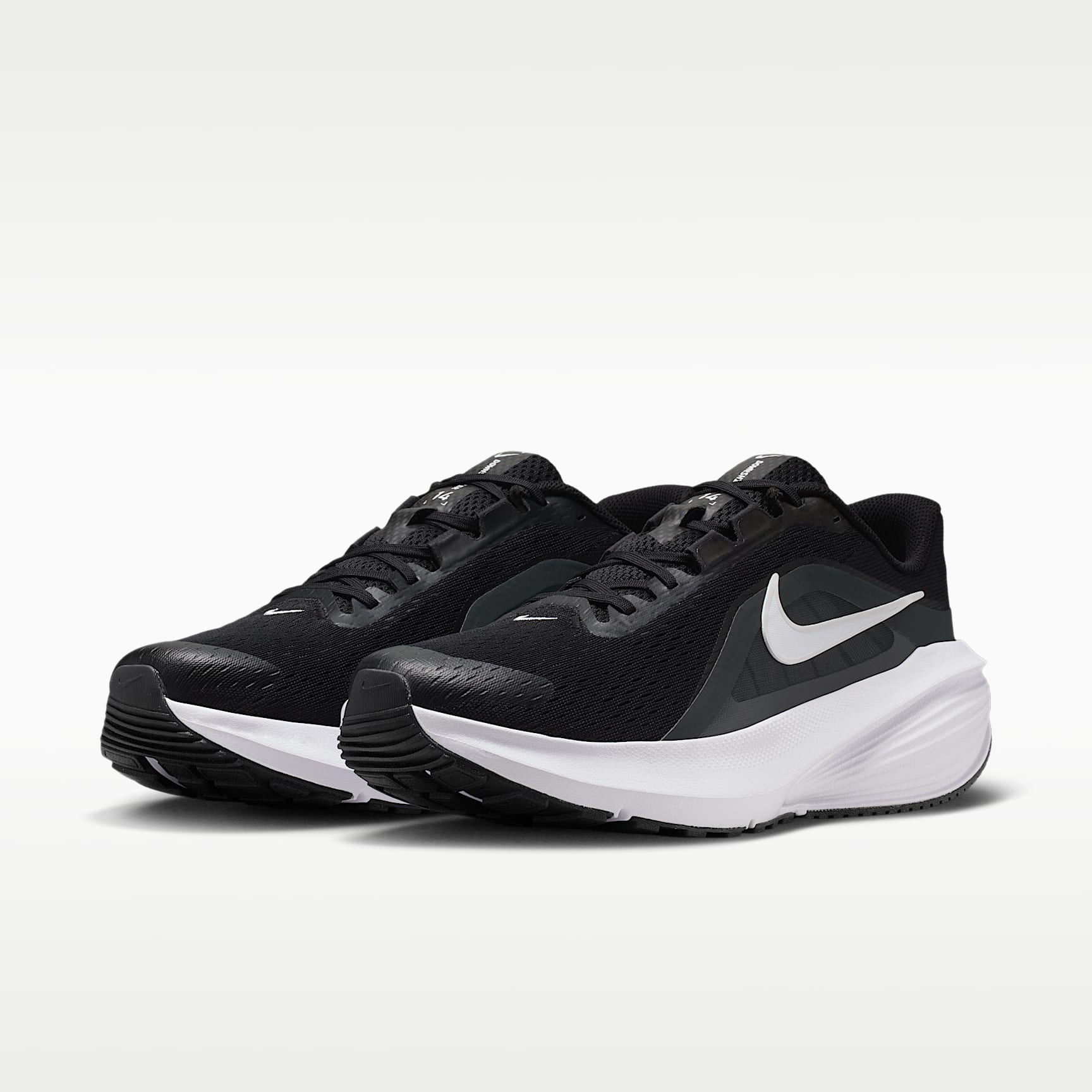 Nike Downshifter 14 Straßenlaufschuh (Herren) – Schwarz/Anthracite/Wolf Grey/Weiß