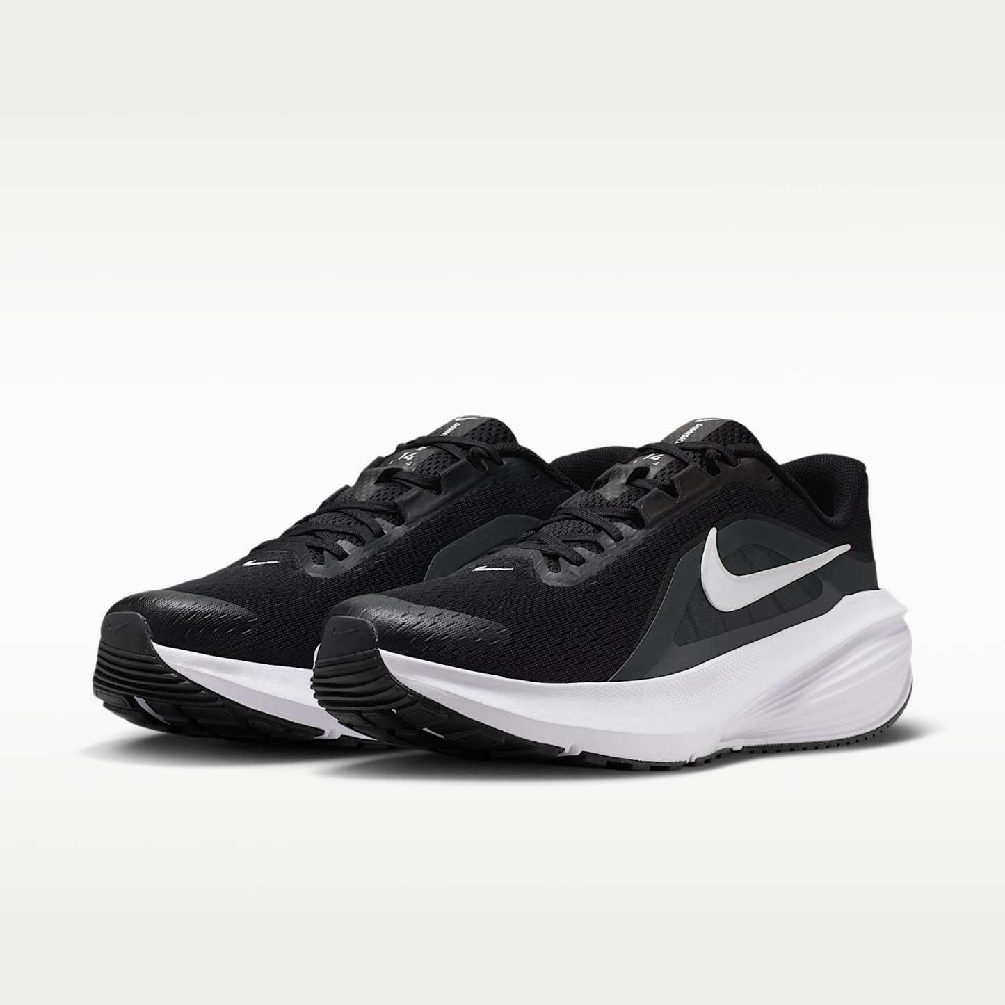 Nike Downshifter 14 Straßenlaufschuh (Herren) – Schwarz/Anthracite/Wolf Grey/Weiß