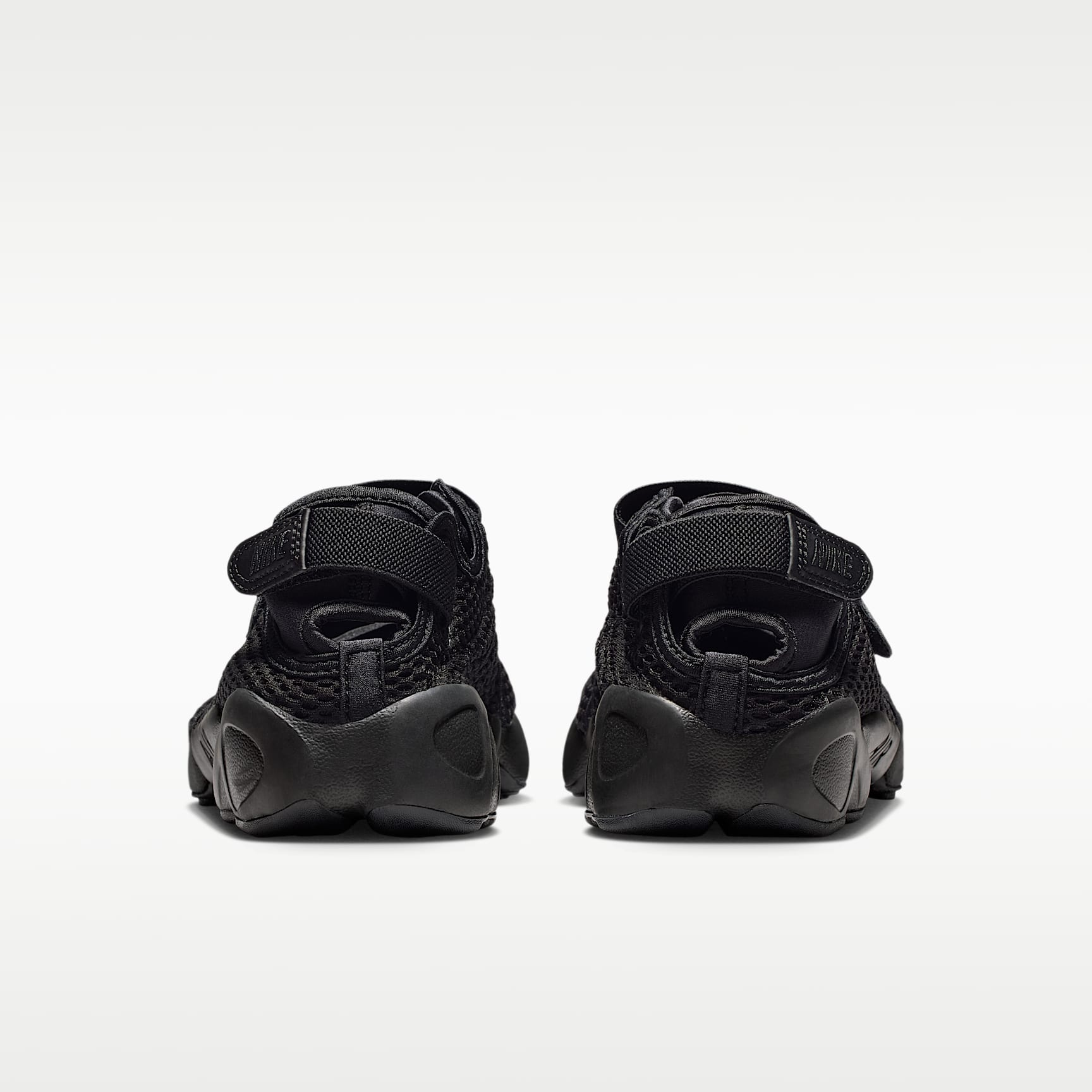 Nike Air Rift Mesh Schuh (Damen) – Schwarz/Weiß/Schwarz