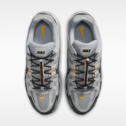 Nike P-6000 Schuh (Herren) – Grey Fog/Photon Dust/Laser Orange/Newsprint