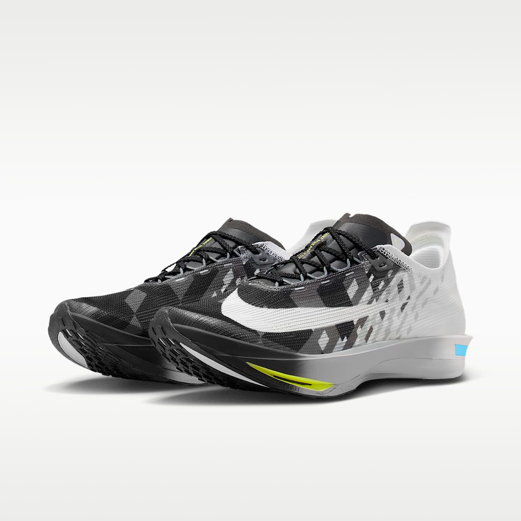 Nike Streakfly 2 SE Laufschuh für Straßenwettkämpfe (Herren) – Schwarz/Smoke Grey/Grey Fog/Weiß