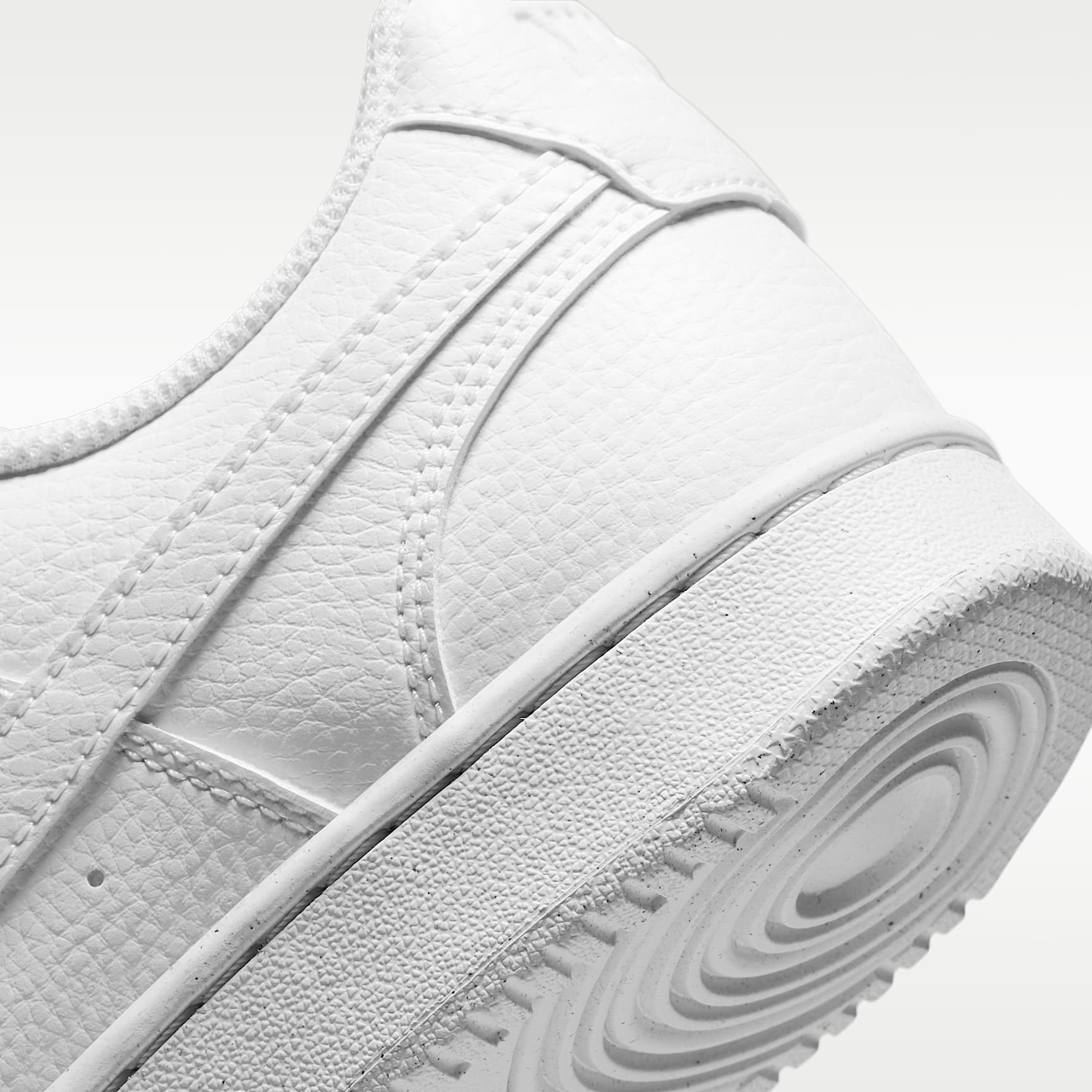 Nike Court Vision Low Next Nature Schuh (Damen) – Weiß/Weiß/Weiß