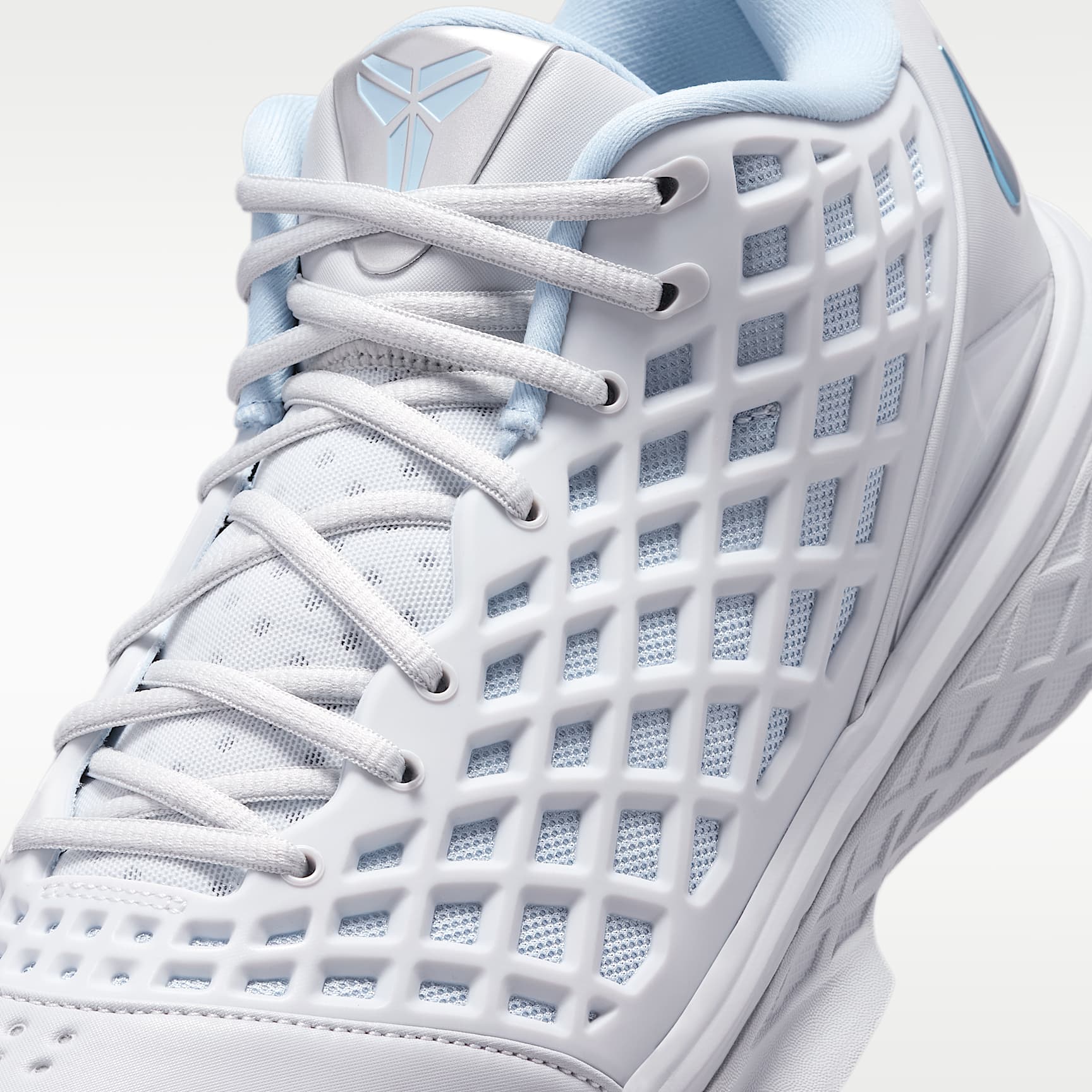Kobe III Low Protro Herren-Basketballschuh – Pure Platinum/Armory Blue