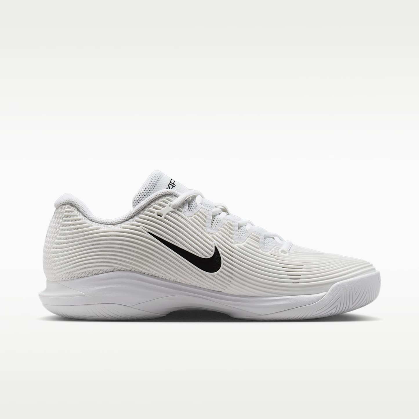Nike Vapor 12 Tennisschuh für Hartplätze (Herren) – Weiß/Summit White/Schwarz
