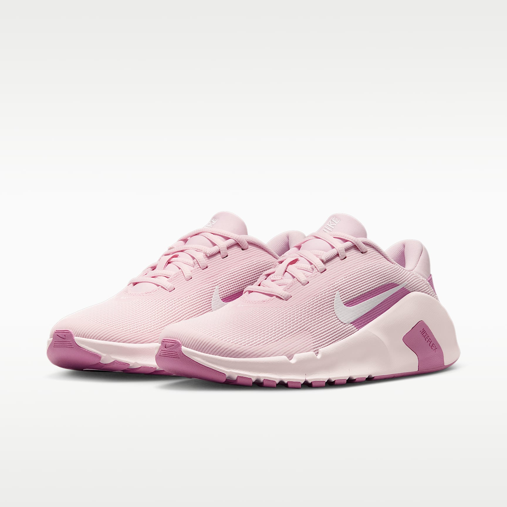 Nike Flex Train Workout-Schuh (Damen) – Pink Foam/Pearl Pink/Peony/Weiß
