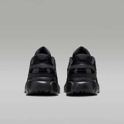 Jordan Trunner Flow Schuhe (Herren) – Schwarz/Dark Smoke Grey
