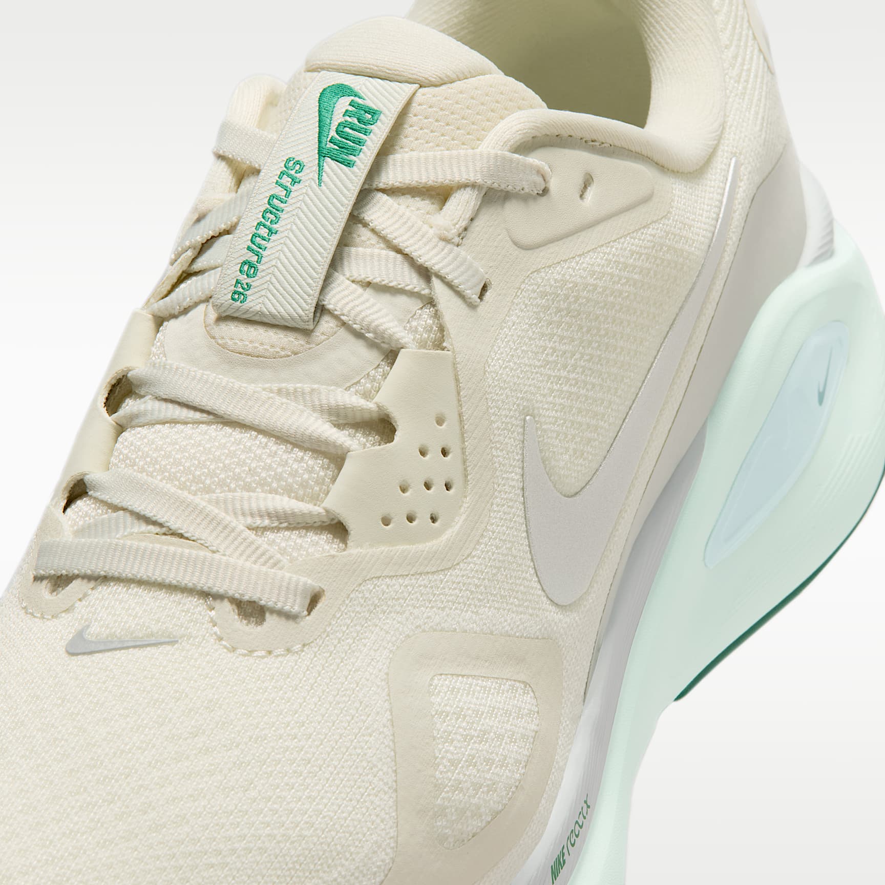 Nike Structure 26 Straßenlaufschuh (Damen) – Sea Glass/Light Silver/Barely Green/Metallic Silver