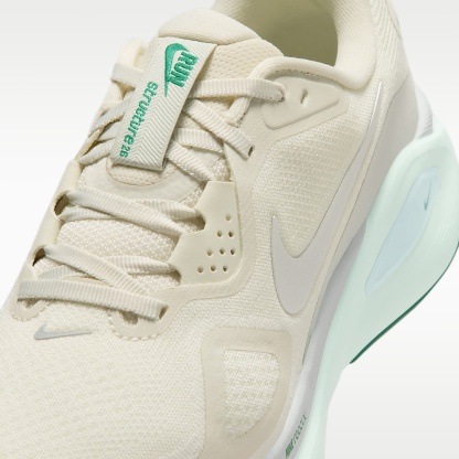 Nike Structure 26 Straßenlaufschuh (Damen) – Sea Glass/Light Silver/Barely Green/Metallic Silver