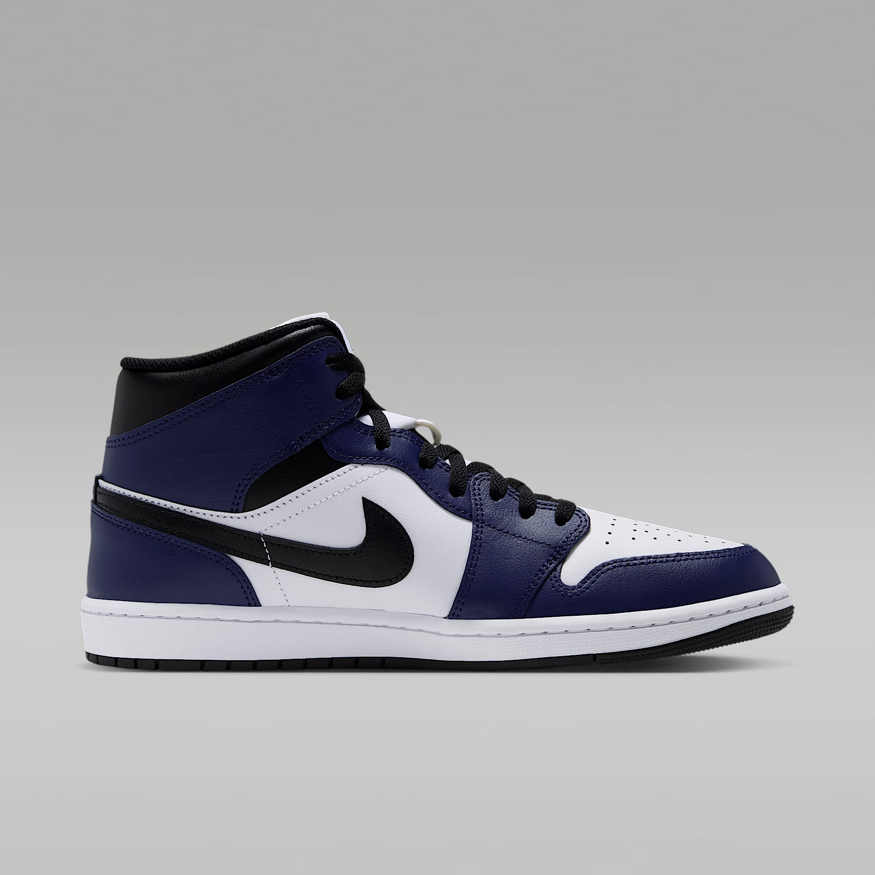 Air Jordan 1 Mid Herrenschuh – Weiß/College Navy/Weiß/Tech Grey