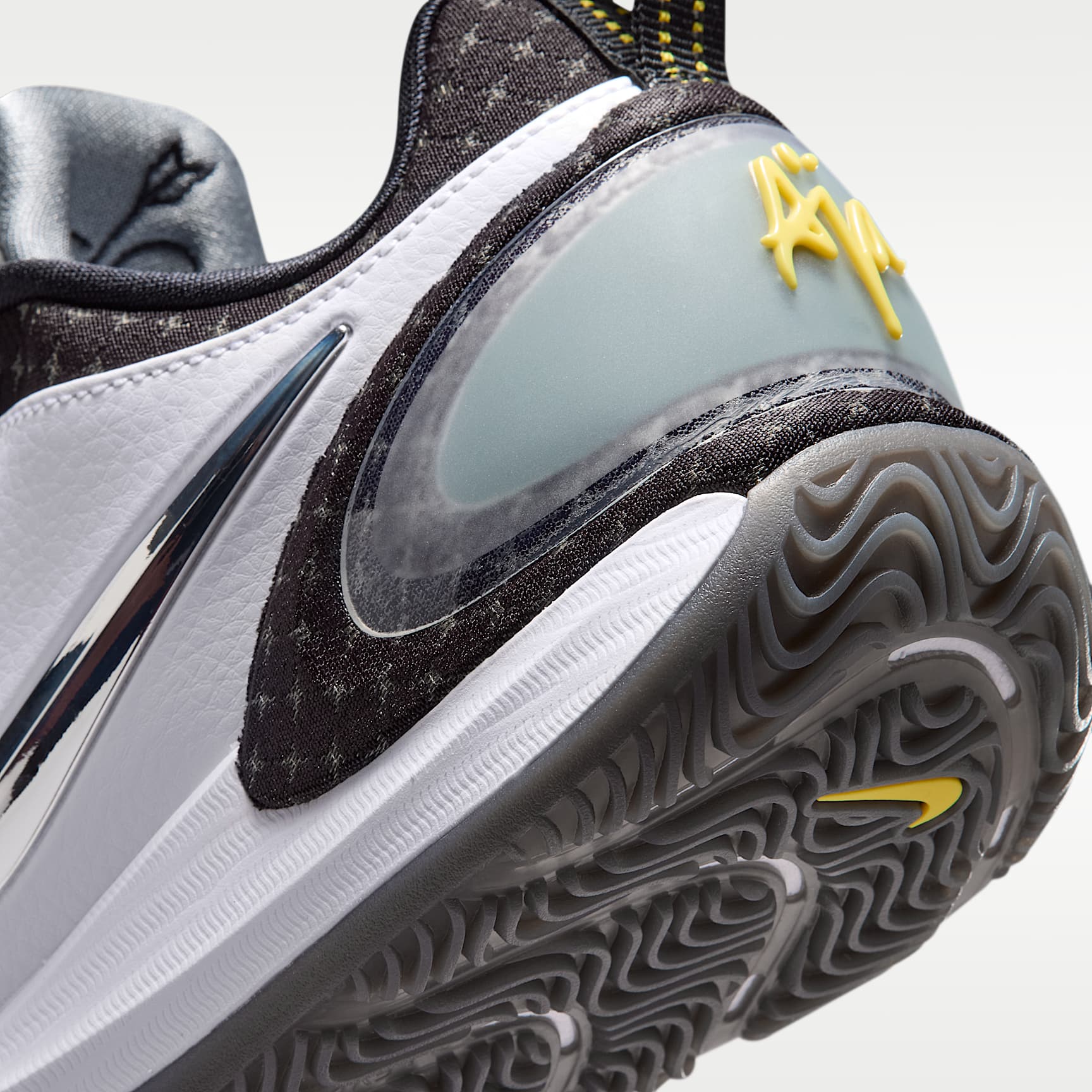 A'Two "Ride at DA'wn" A'ja Wilson Basketballschuh – Weiß/Schwarz