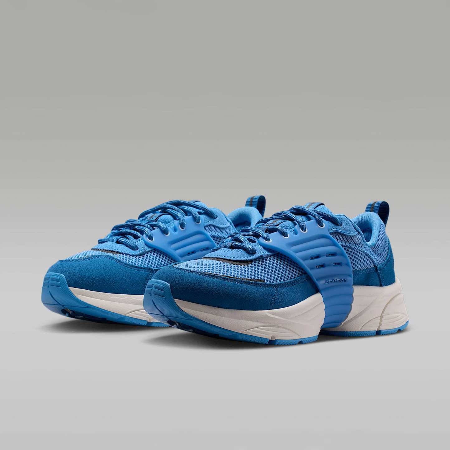 Jordan Trunner O/S Damenschuhe – Blue Beyond/True Blue/Soft Pearl