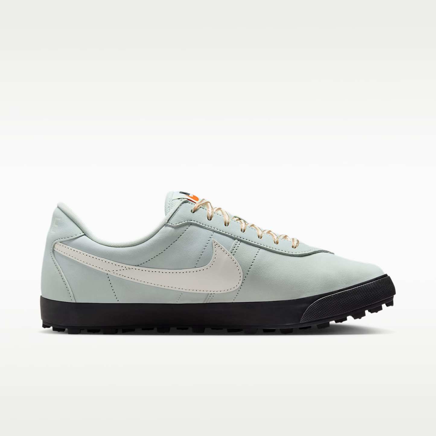 Nike Astrograbber Schuh (Herren) – Light Silver/Phantom/Schwarz/Sail