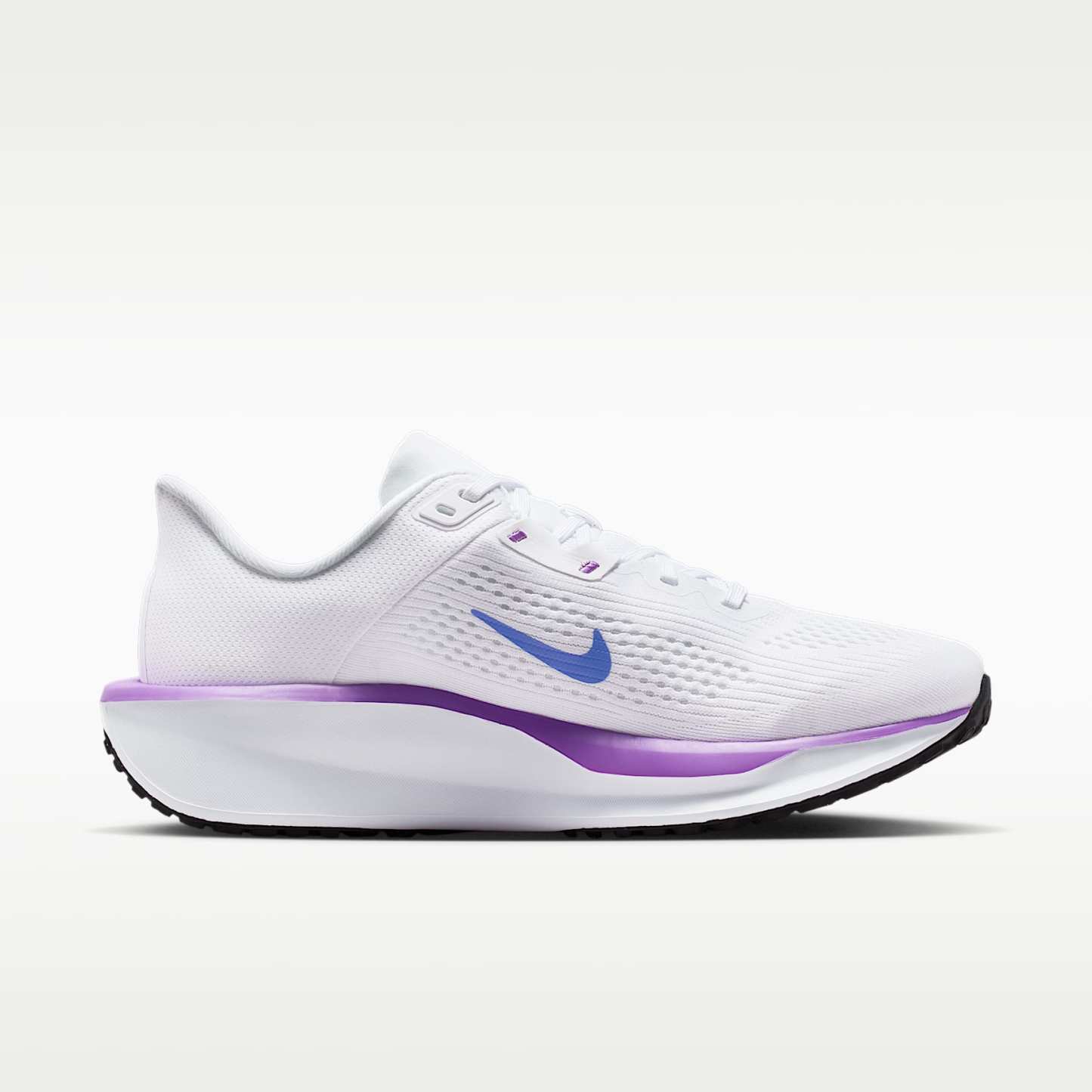 Nike Quest 6 Straßenlaufschuh (Damen) – Weiß/Schwarz/Bright Violet/Sapphire
