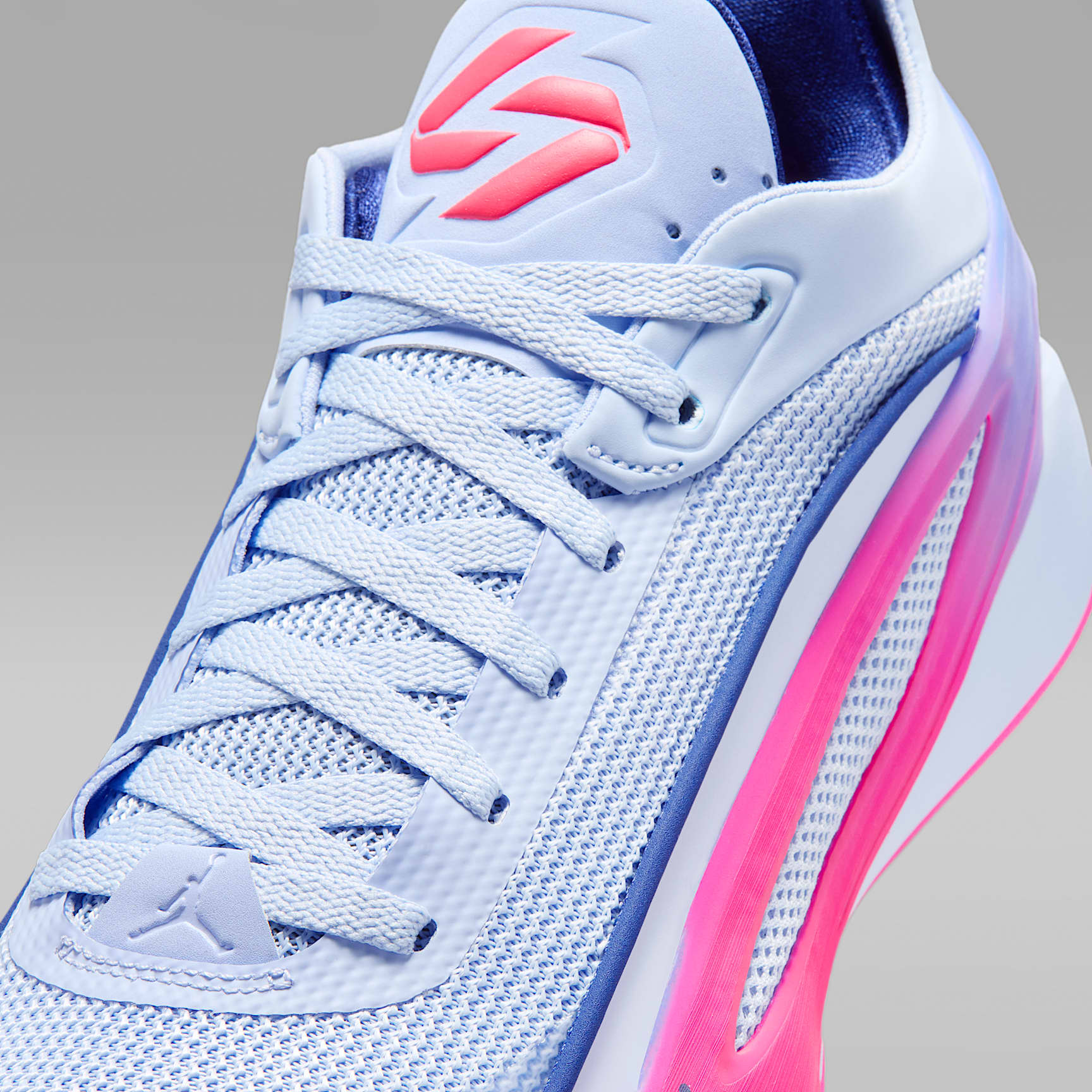 Luka 5 Basketballschuh – Light Marine/Blue Void/Sapphire/Hyper Pink