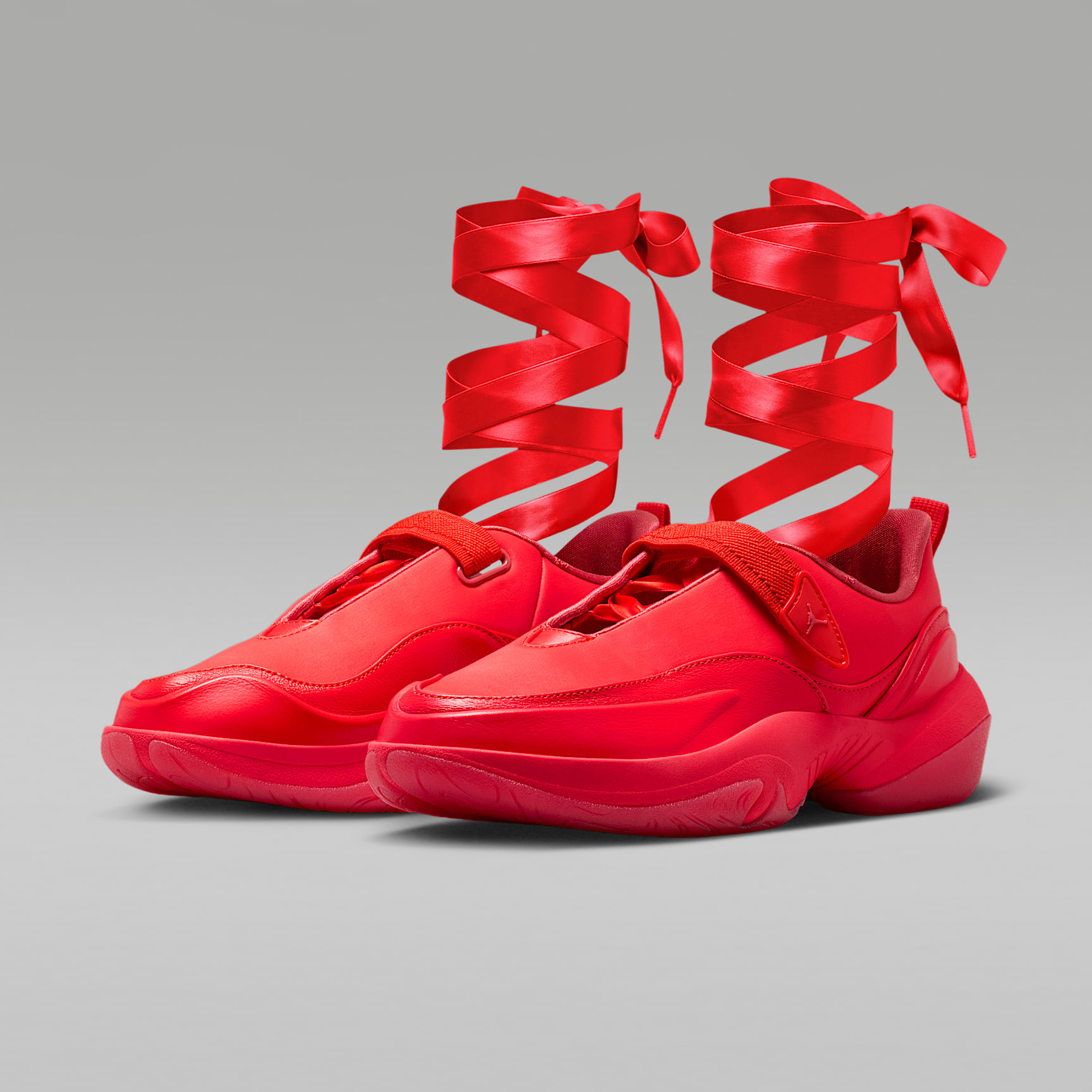 Jordan Pointe Schuh (Damen) – Chile Red/Deep Maroon/Pueblo Red