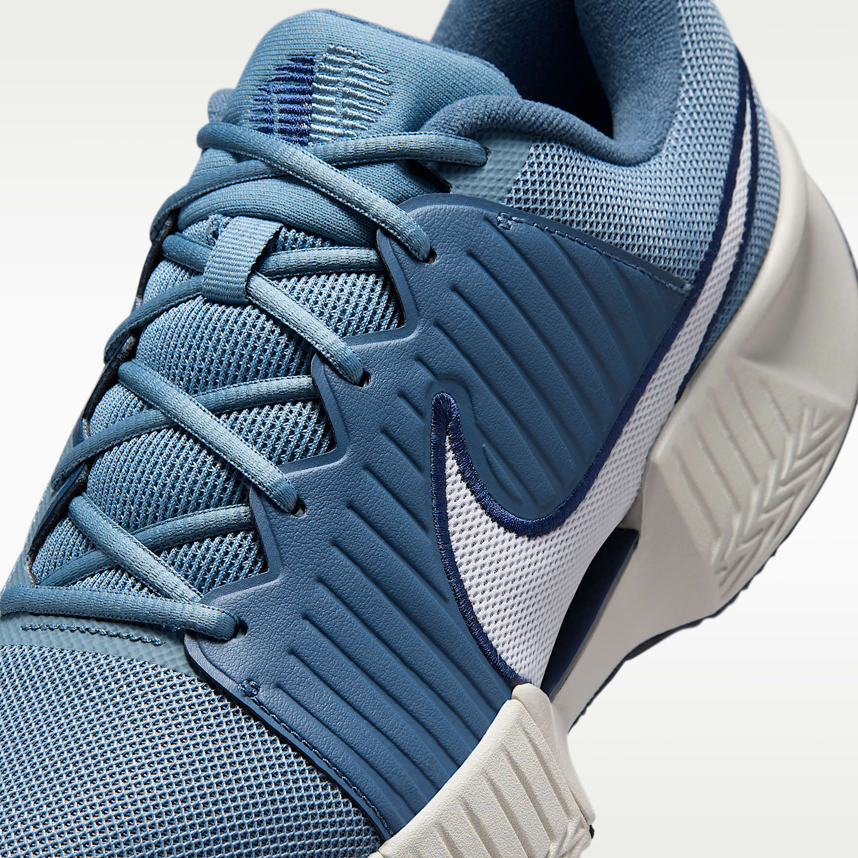 Nike Zoom GP Challenge Pro Clay Court-Tennisschuhe für Herren – Smokey Blue/Light Bone/New Slate/Weiß
