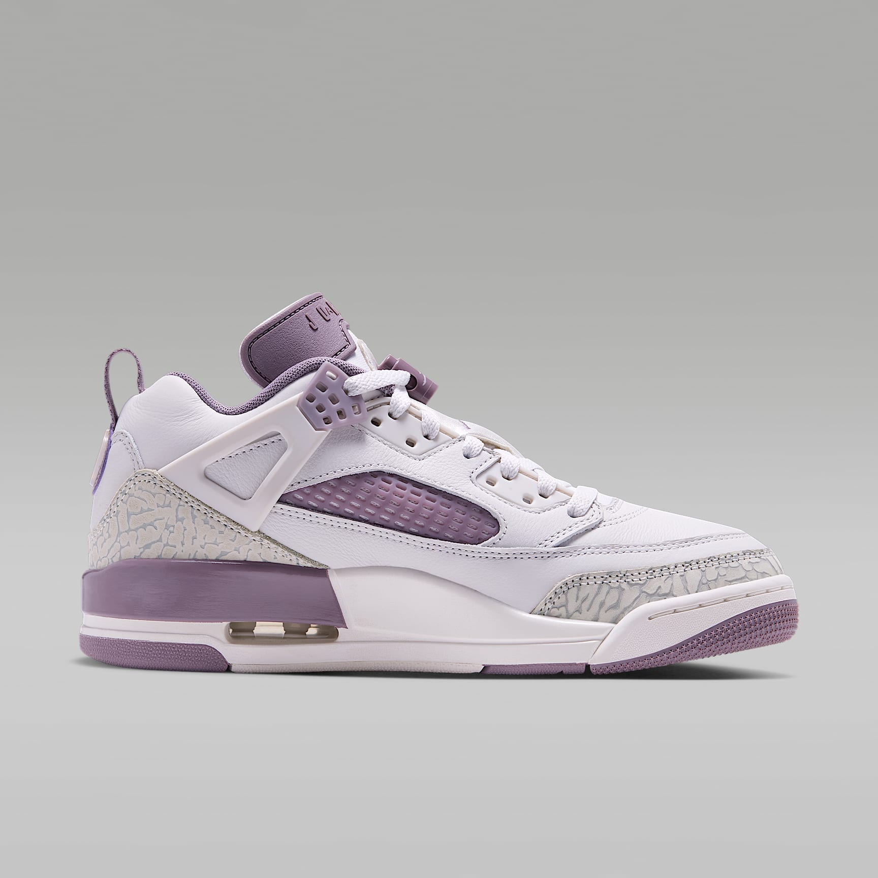 Jordan Spizike Low Schuh (Damen) – Swan/Light Smoke Grey/Purple Smoke