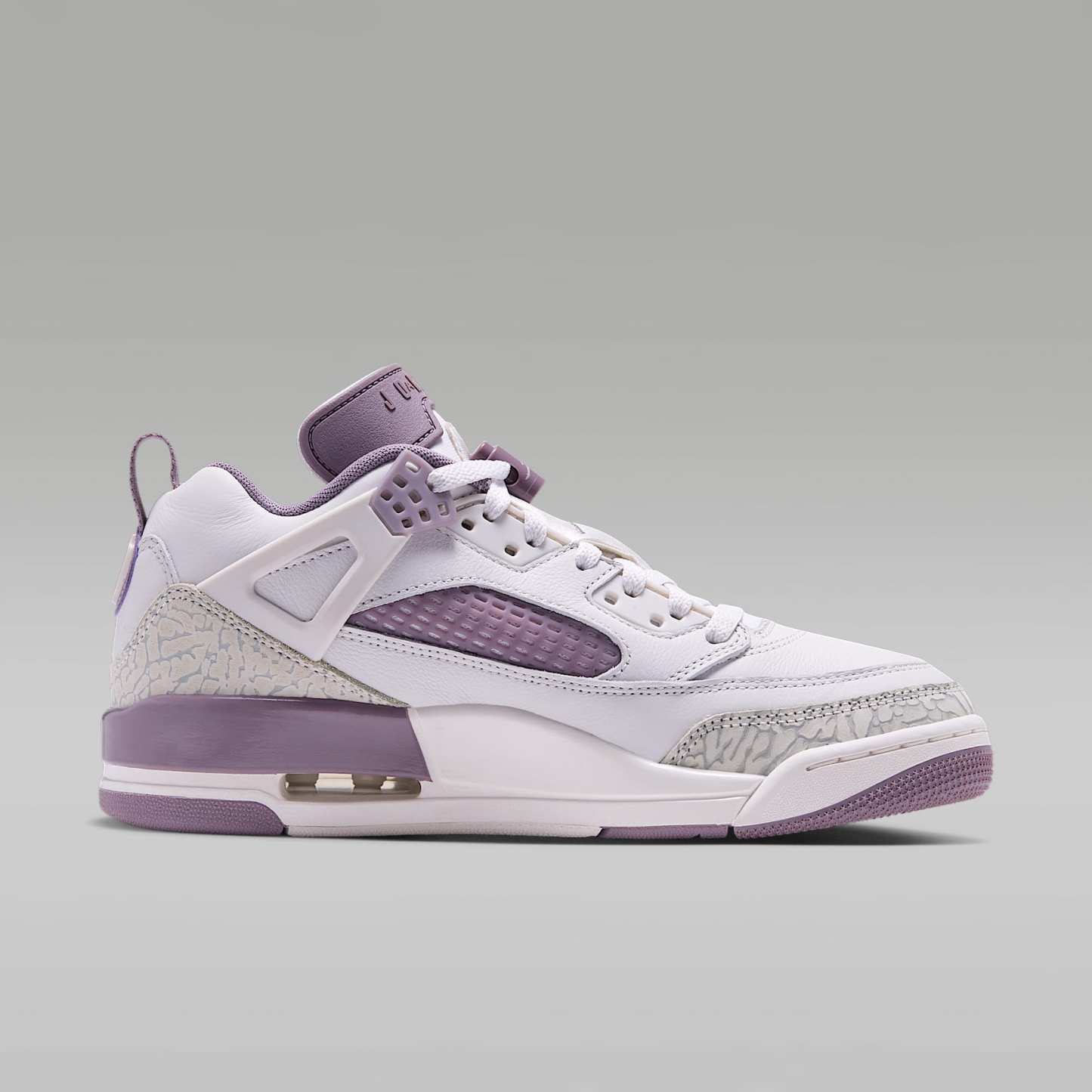 Jordan Spizike Low Schuh (Damen) – Swan/Light Smoke Grey/Purple Smoke