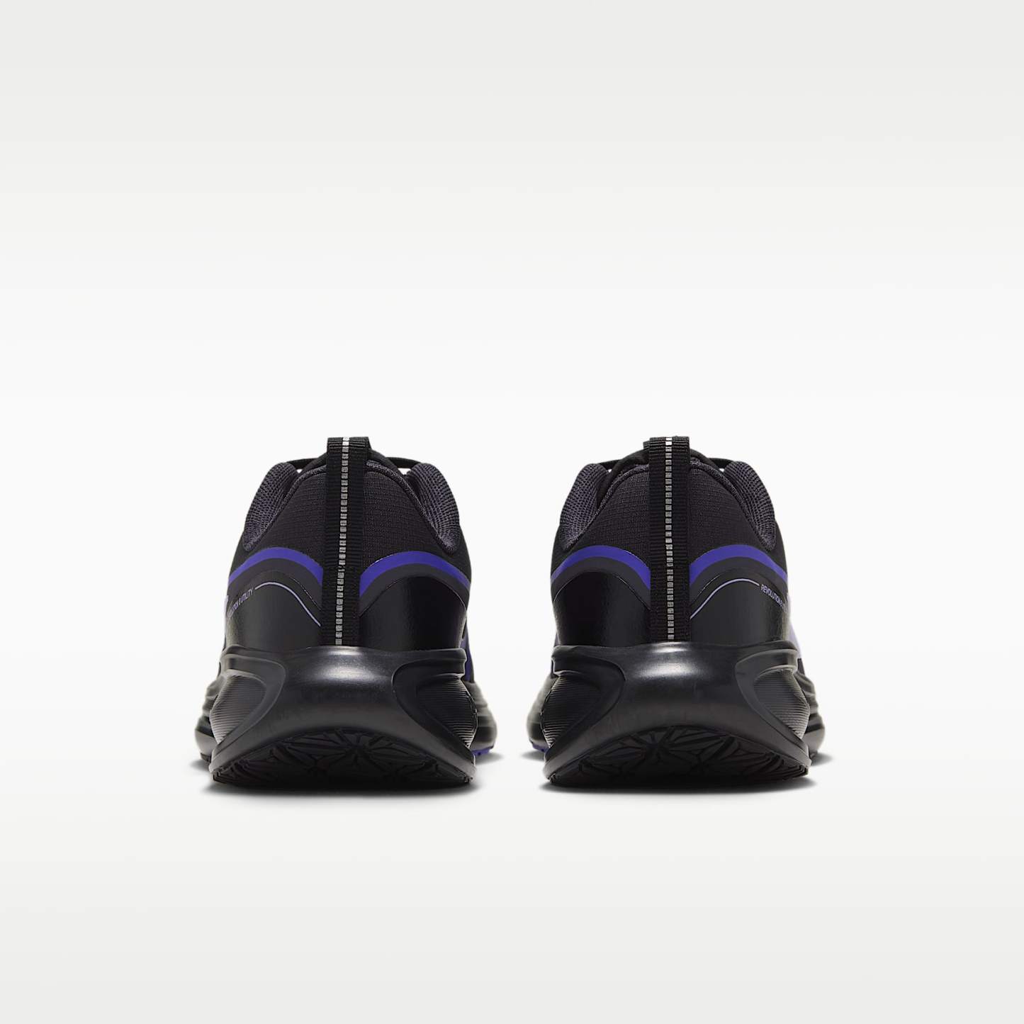 Nike Revolution 8 Utility Straßenlaufschuh (Damen) – Schwarz/Persian Violet/Gridiron/Purple Pulse