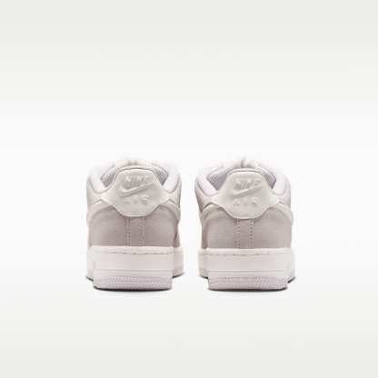 Nike Air Force 1 LV8 Schuh (ältere Kinder) – Vast Grey/Sail