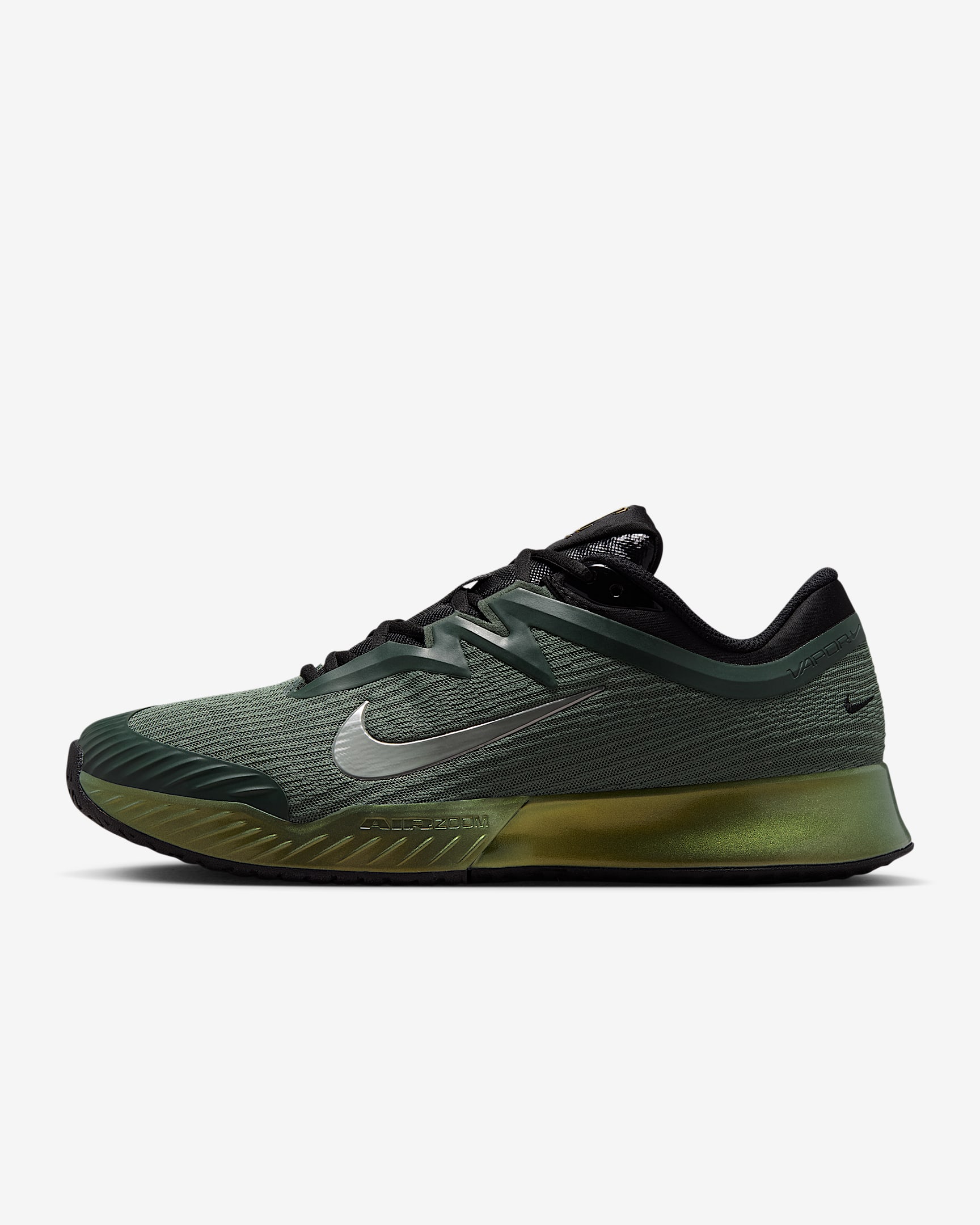 Nike Vapor Pro 3 PRM Tennisschuhe für den Hartplatz (Herren) – Camo Green/Pure Platinum/Schwarz/Metallic Gold