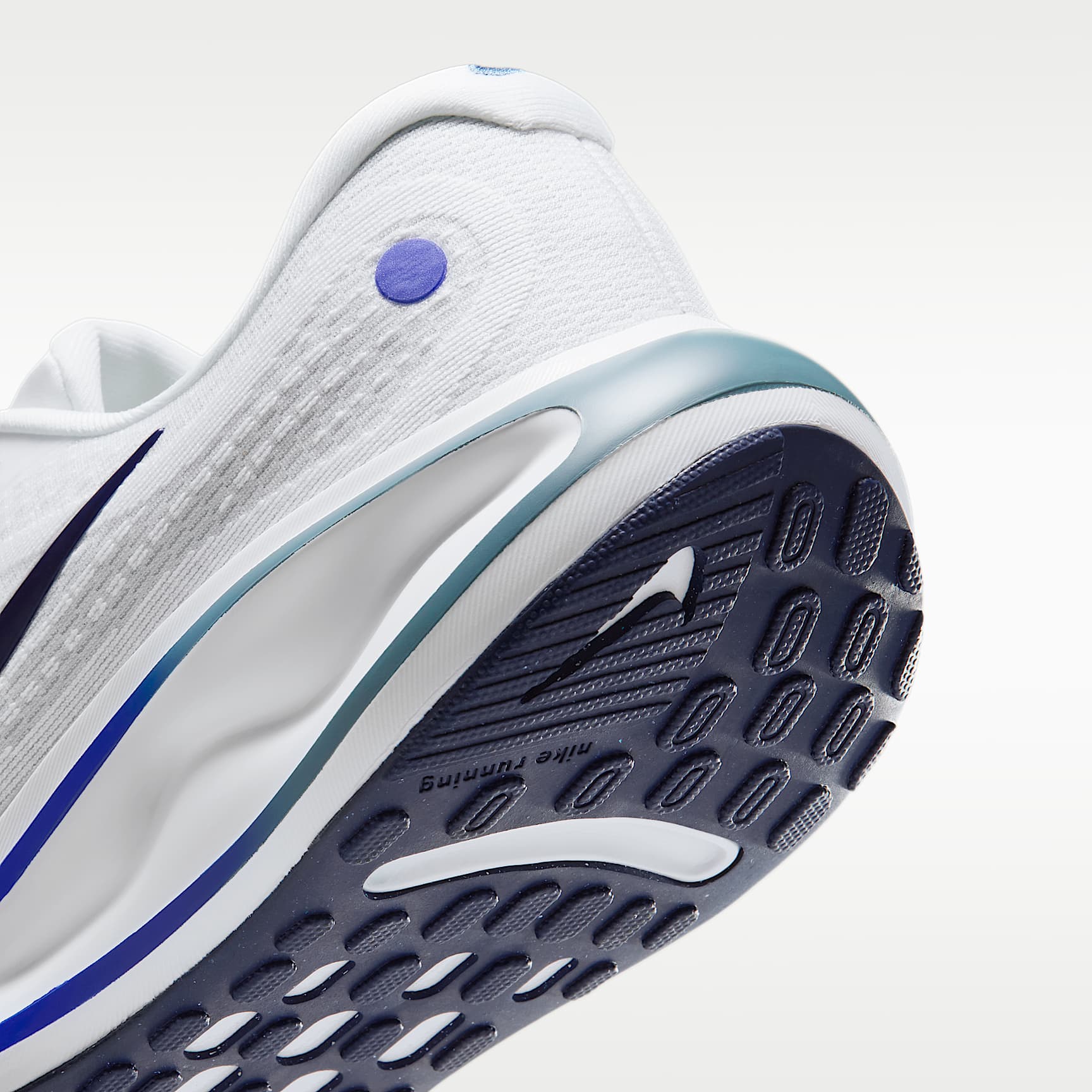 Nike Journey Run Straßenlaufschuh (Herren) – Weiß/Grey Mist/Racer Blue/Midnight Navy