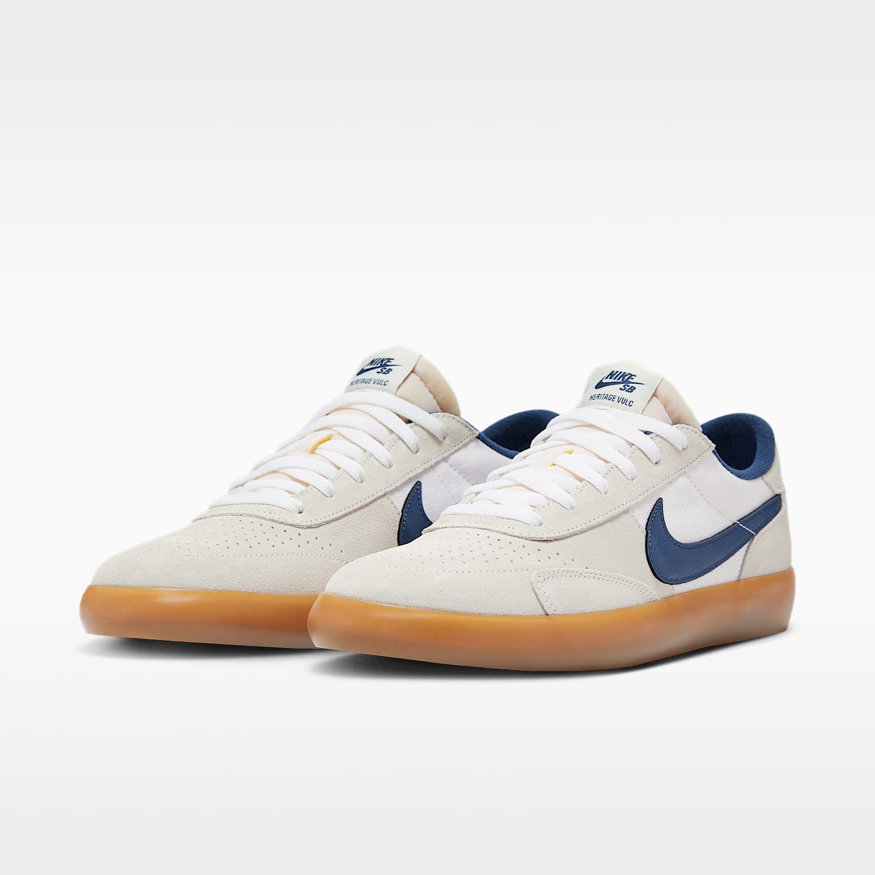 Nike SB Heritage Vulc Skateboardschuh – Summit White/Weiß/Gum Light Brown/Marineblau