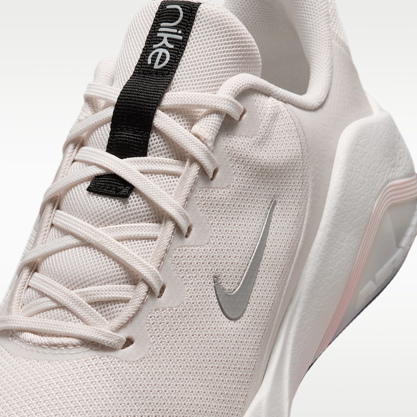 Nike Bella 7 Workout-Schuh (Damen) – Phantom/Sail/Schwarz/Light Smoke Grey