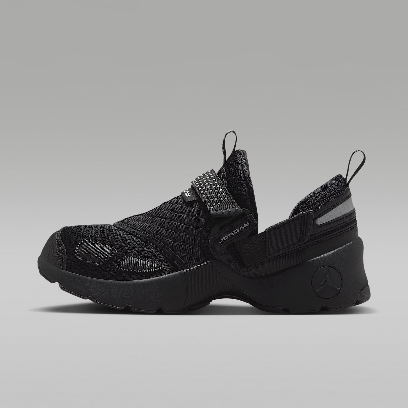 Jordan Trunner LX Schuh (Damen) – Schwarz/Schwarz/Schwarz