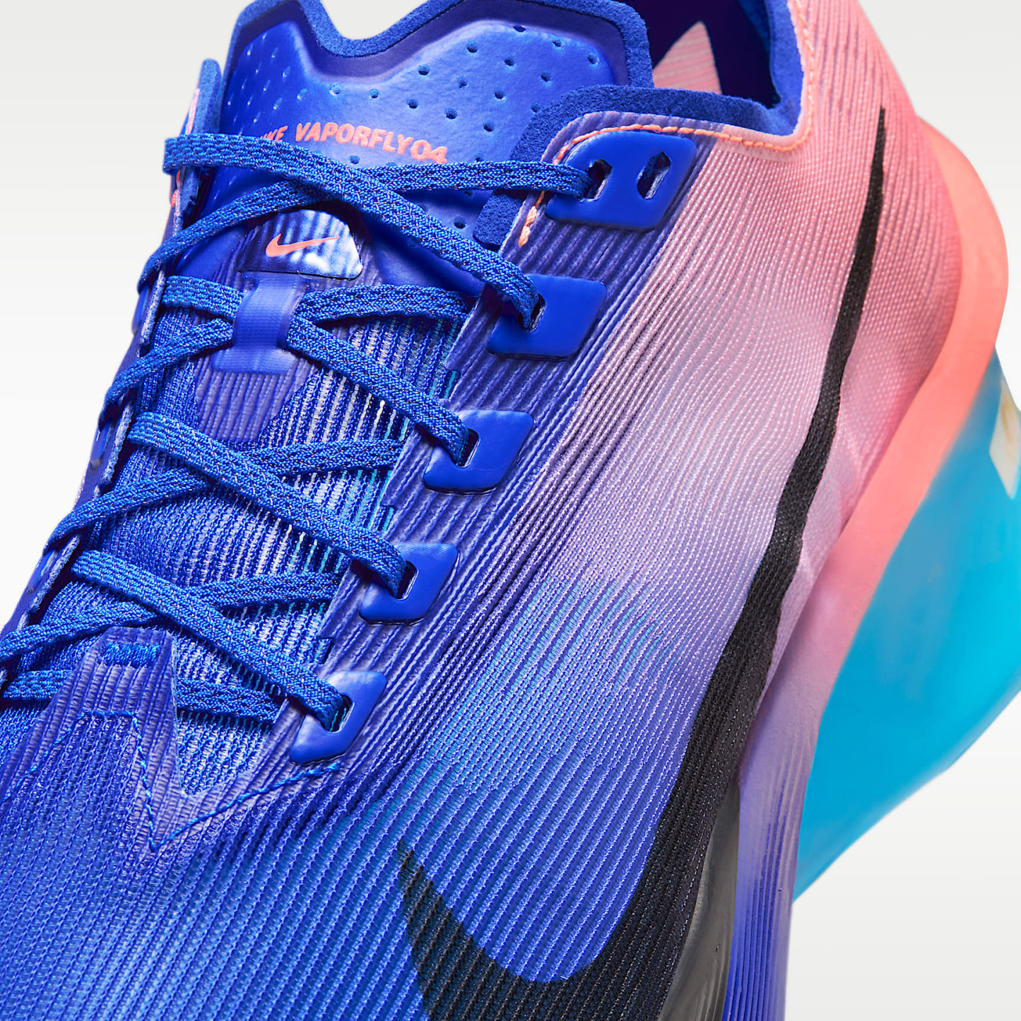 Nike Vaporfly 4 Straßenlaufschuh für Wettkämpfe (Herren) – Racer Blue/Blue Lightning/Atomic Pink/Weiß