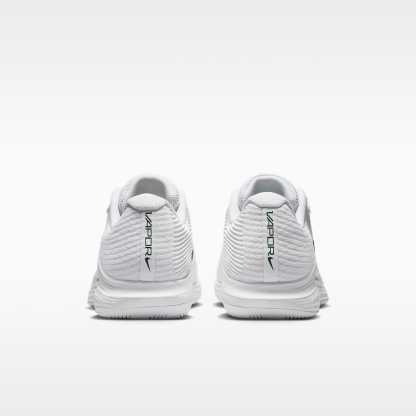 Nike Zoom Vapor 12 PRM Tennisschuh für Hartplätze (Damen) – Weiß/University Gold/University Red/Gorge Green