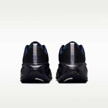 Nike Vomero Plus "Keely Hodgkinson" Straßenlaufschuh (Damen) – Pitch Blue/Blur/Blackened Blue/Schwarz