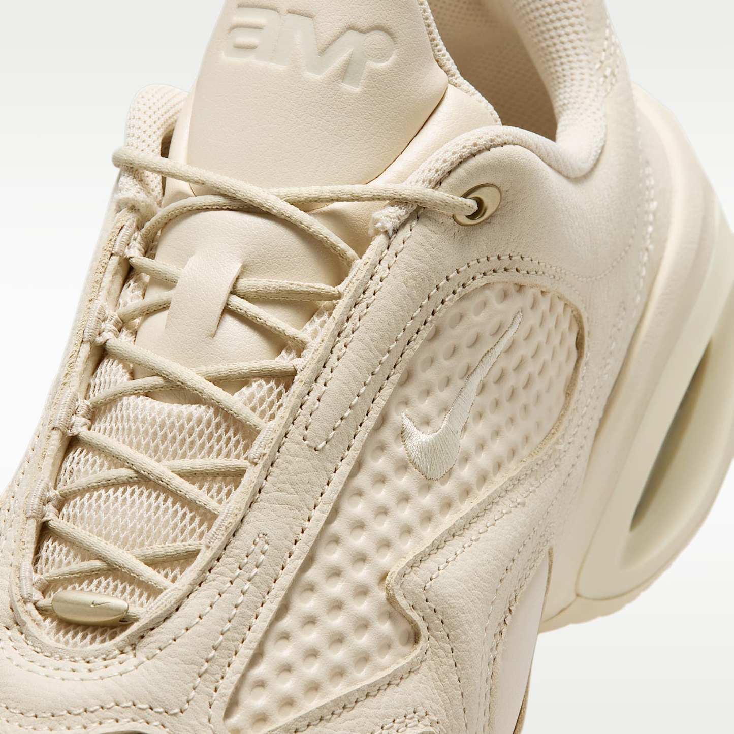 Nike Air Max Muse SE Schuh (Damen) – Oatmeal/Metallic Gold/Oatmeal