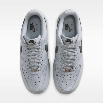 Nike Air Force 1 '07 LV8 Schuh (Herren) – Wolf Grey/Wolf Grey/Dark Smoke Grey