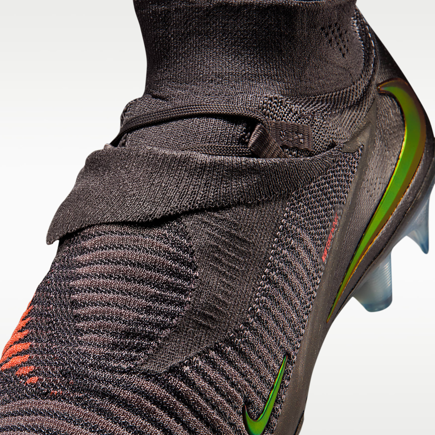 Nike Phantom 6 High Elite LV8 Fußballschuh für normalen Rasen – Medium Ash/Schwarz/Gold Amber