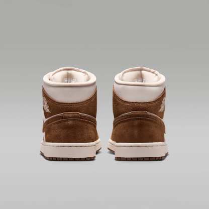 Air Jordan 1 Mid Schuh (Damen) – Light British Tan/Chalk