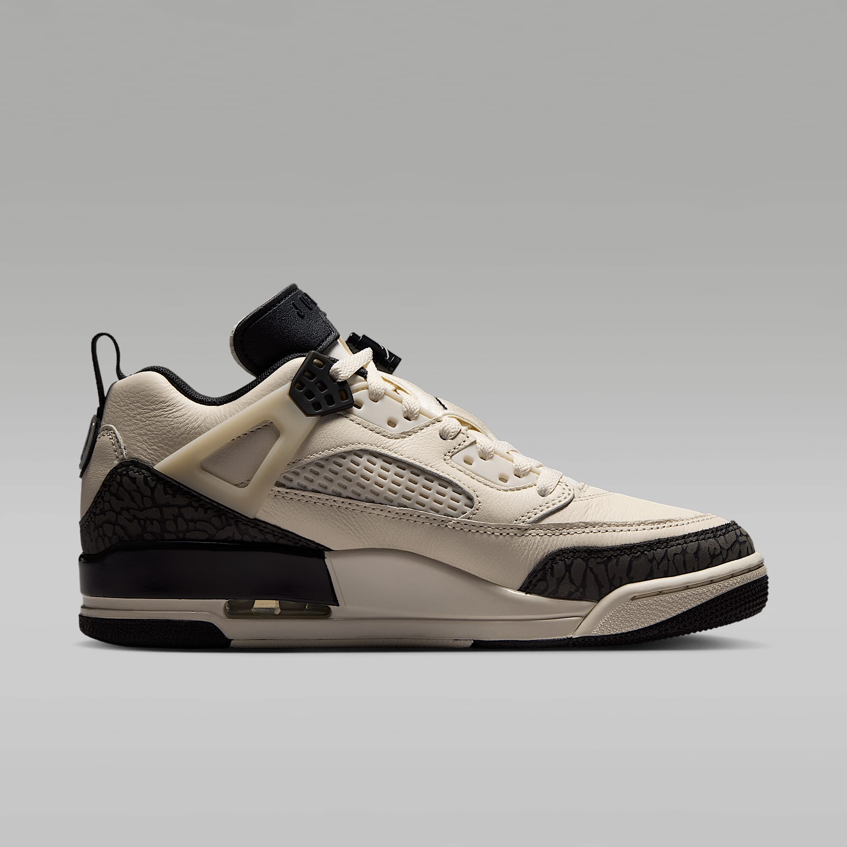 Jordan Spizike Low Schuh (Damen) – Chalk/Chalk/Medium Ash/Off Noir